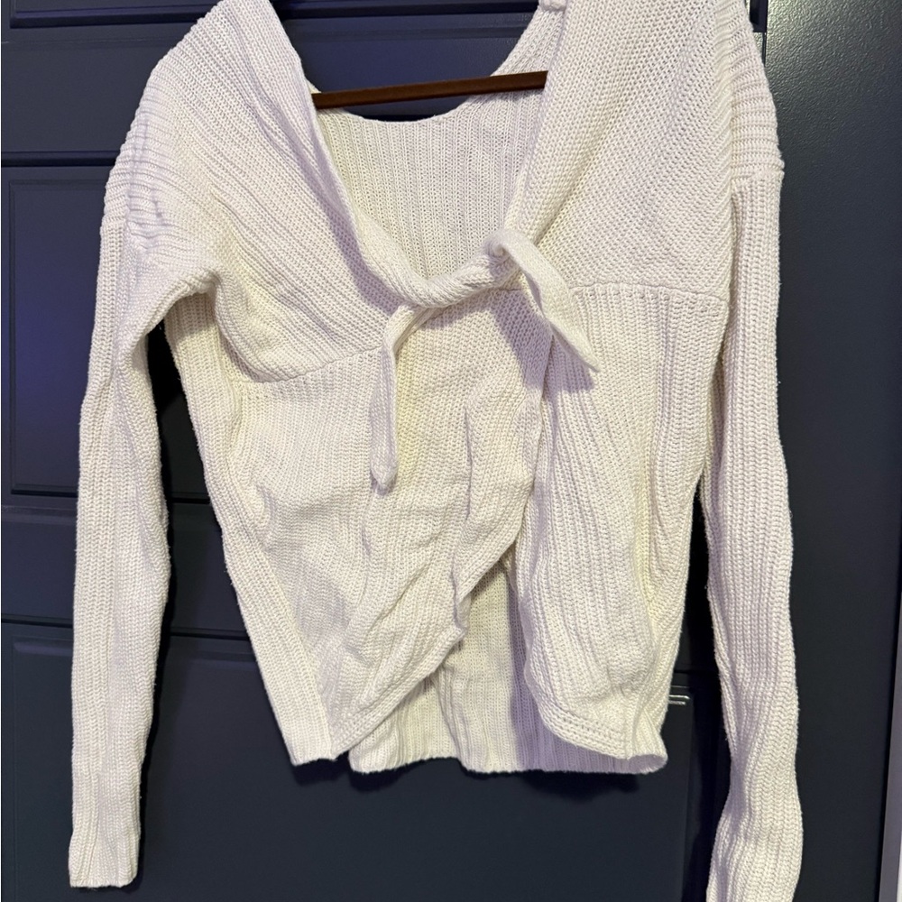 Express Sweater - Picture 4 of 4